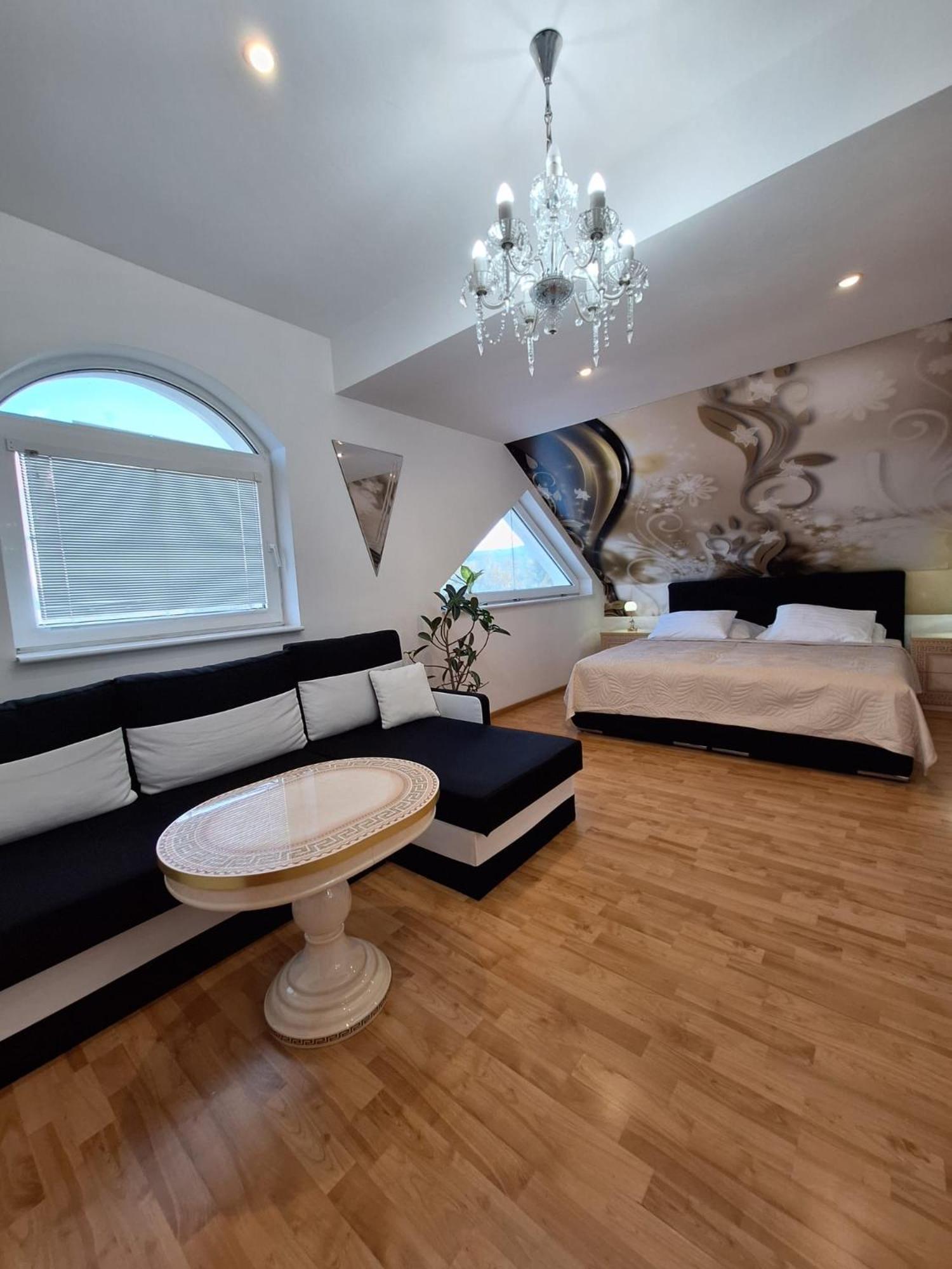 Meduza Wellness Spa S Ubytovanim Hlohovec Luaran gambar